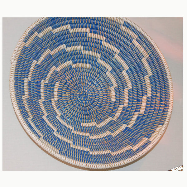 Corbeille à fruits africaine bleue et blanche