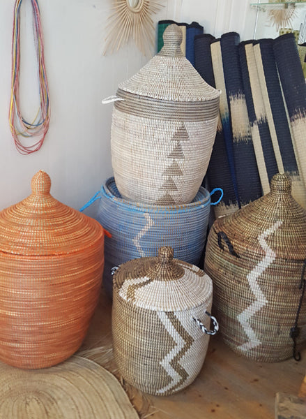 Panier à linge africain blanc zig zag noir