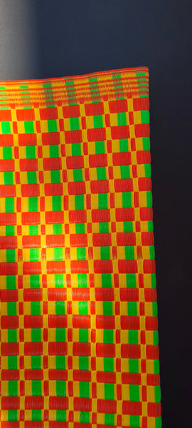 NATTE PLASTIQUE AFRICAINE damier orange jaune vert